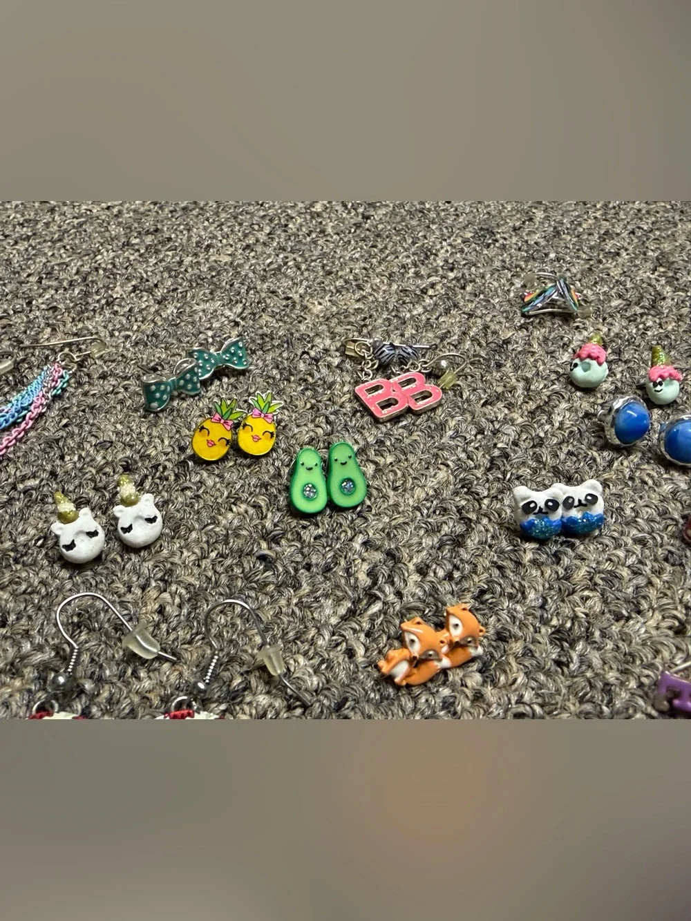 Assorted Women’s & Girls Earrings Lot